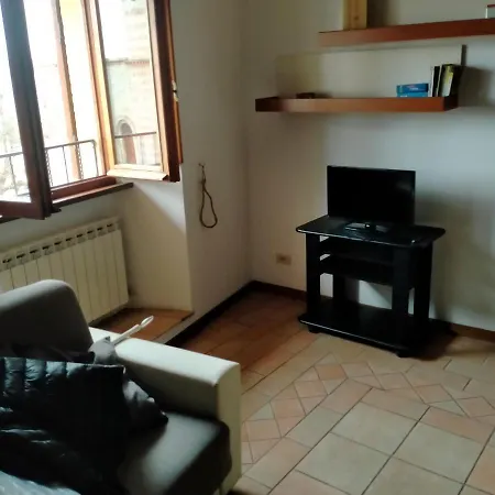 Santa Chiara Apartment