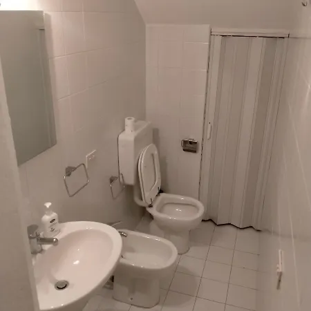 Santa Chiara Διαμέρισμα *