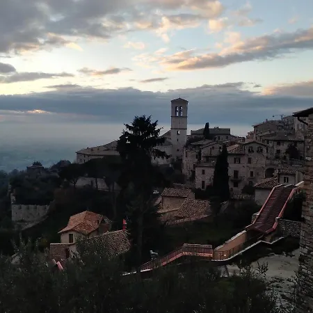 Santa Chiara Διαμέρισμα Ασίζη