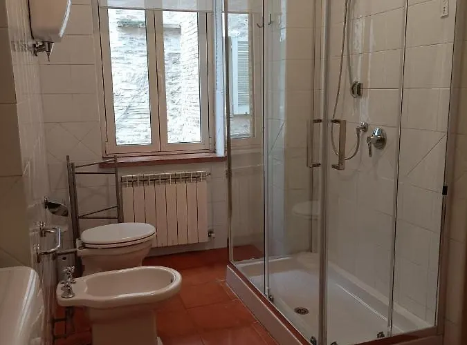 Santa Chiara * Asyż