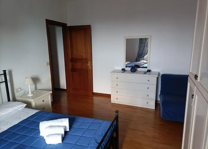 Santa Chiara Apartment