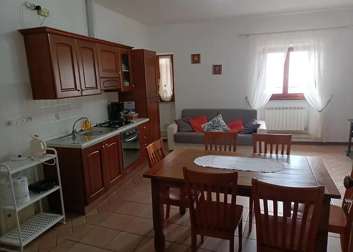 Santa Chiara Apartament *