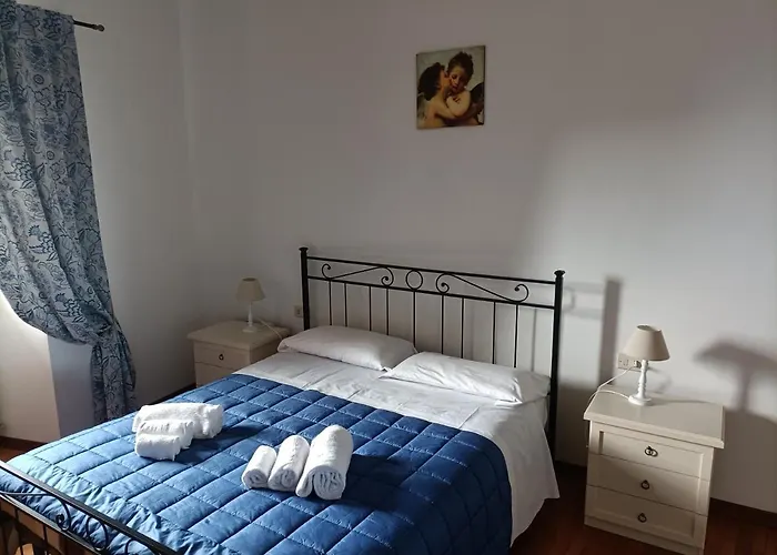 Santa Chiara Apartment