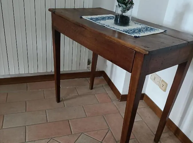 Santa Chiara Apartment *